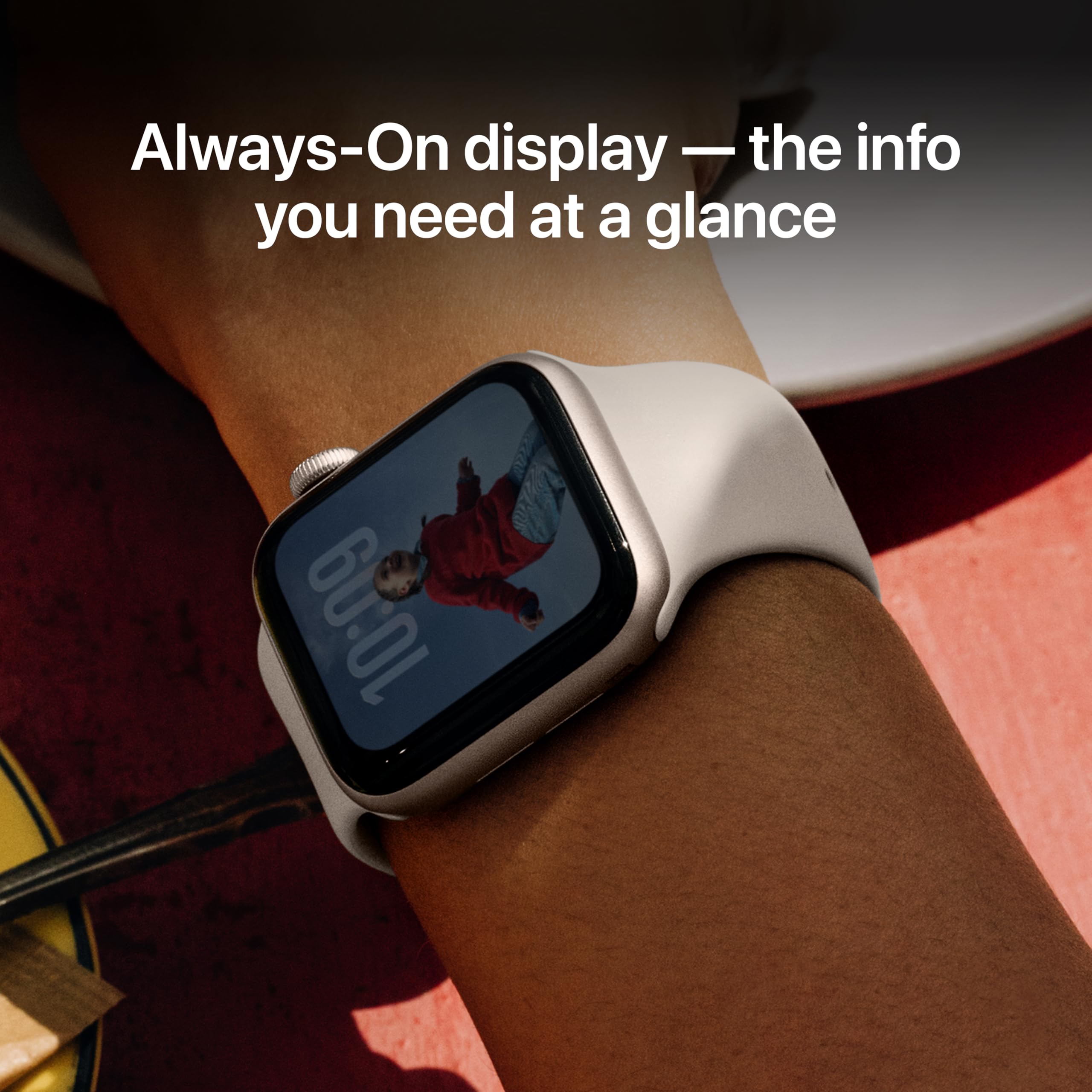 Apple Watch SE 3 GPS 40mm with Midnight Aluminum Case and Sport Band thumbnail 2